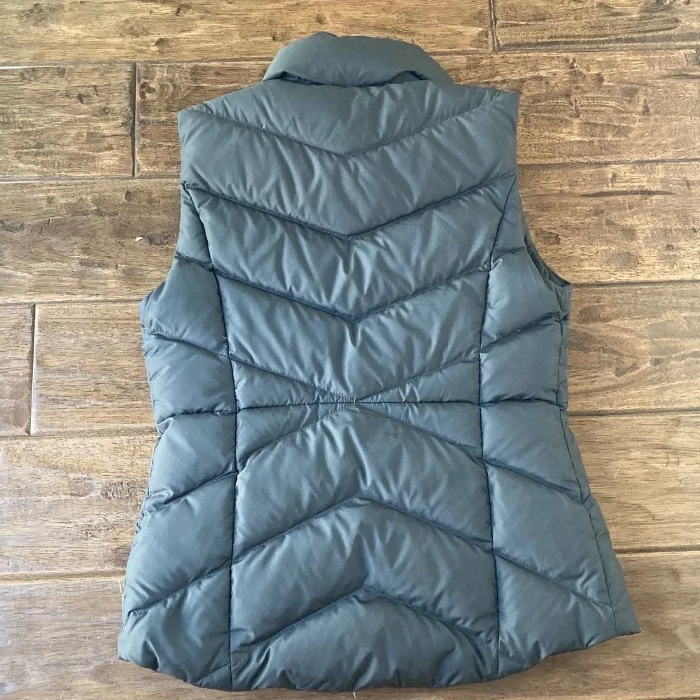 J Crew Women’s Small Black Fleece Lined Down Puffer Vest Full Zip Snaps